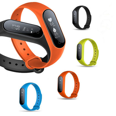 Niskie zużycie energii Inteligentna aktywność Bluetooth Bransoletka 0.87 Calowy przycisk / kontrola aplikacji